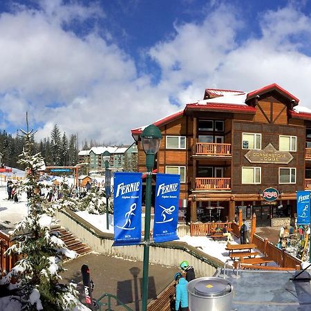 Cornerstone Lodge By Park Vacation Management Ферни Экстерьер фото